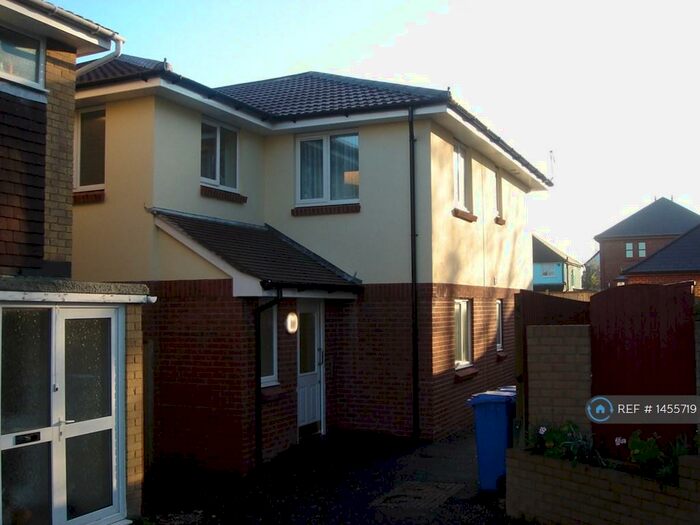 1 Bedroom Flat To Rent In Apollo Close, Poole, BH12