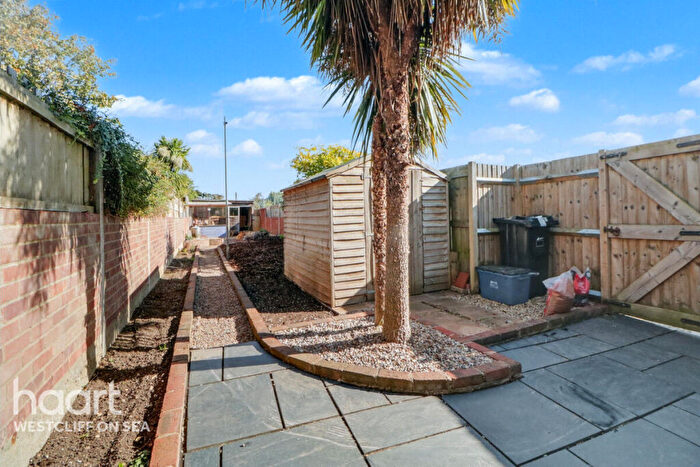 3 Bedroom Terraced House For Sale In High Street, Southend-On-Sea, SS3