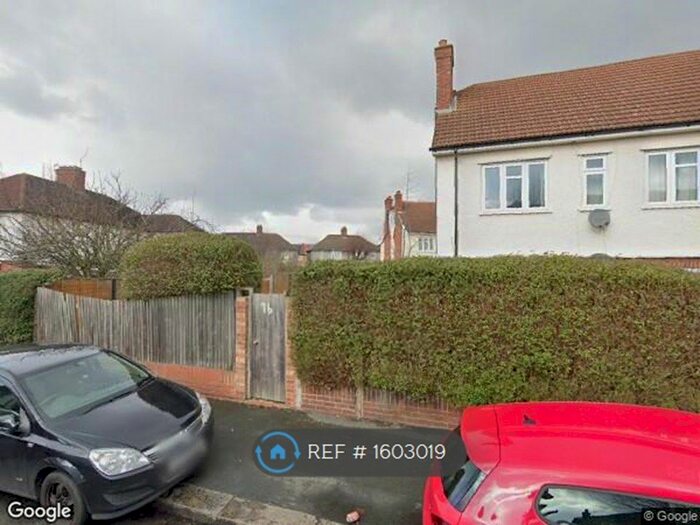 2 Bedroom Maisonette To Rent In Rees Gardens, Croydon, CR0