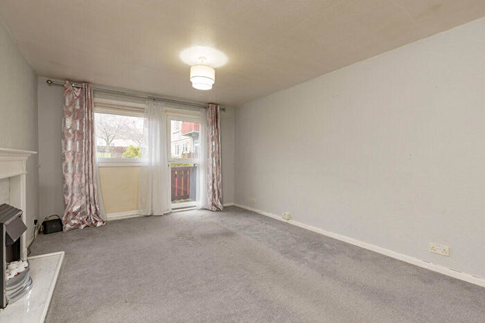 2 Bedroom Flat For Sale In Flat, Lady Nairne Place, Willowbrae, EH8