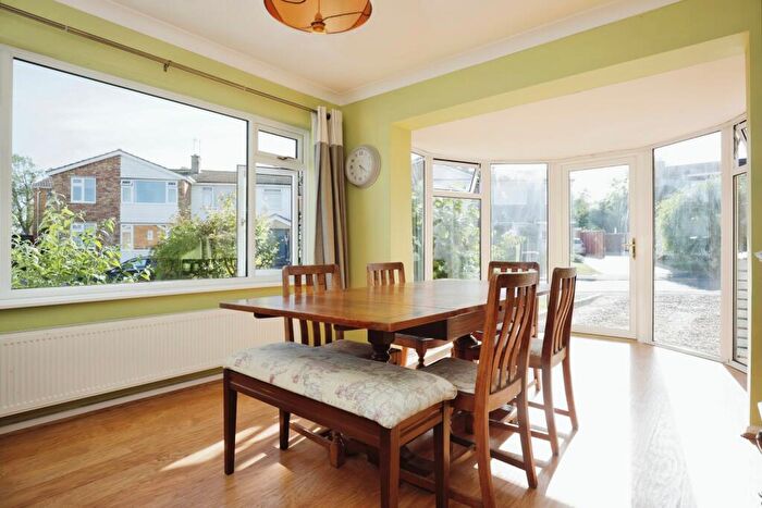 4 Bedroom Detached House For Sale In Brackendale Drive, Barby, Rugby, CV23