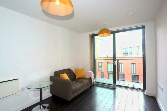2 Bedroom Apartment To Rent In Lighthouse, Northern Quarter, M4