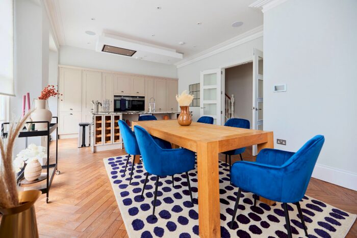 6 Bedroom Semi-Detached House To Rent In Taylor Avenue, Richmond, TW9