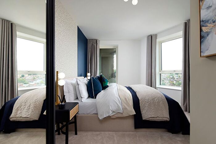 1 Bedroom Flat For Sale In Silver Road, Lewisham, SE13