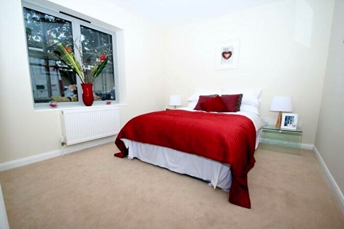 1 Bedroom Flat To Rent In Patrol Place, SE6