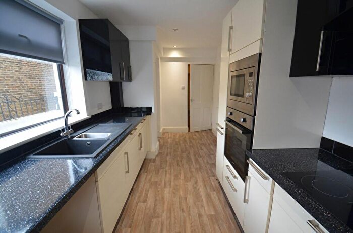 2 Bedroom Property To Rent In Lawrence Street, Padiham, BB12