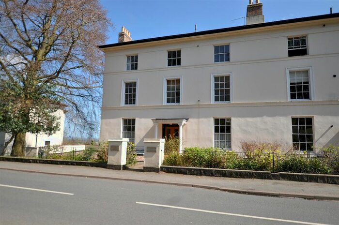 3 Bedroom Flat To Rent In Springbank, Graham Road, Malvern, WR14