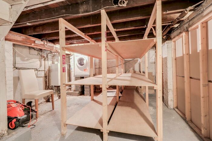 1 Bedroom Flat To Rent In Hunsdon Road, London, SE14