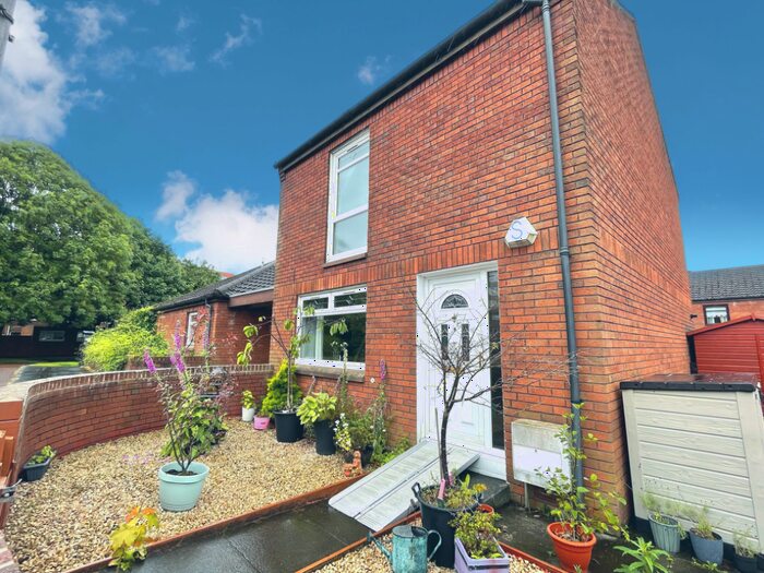 2 Bedroom Detached House To Rent In Unity Place, Glasgow, G4