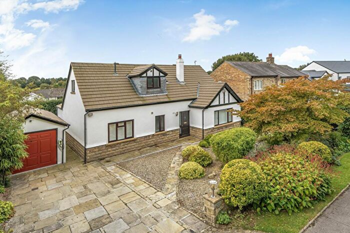 4 Bedroom Detached House For Sale In Tofts Lane, Follifoot, HG3