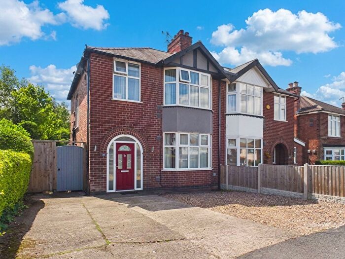 3 Bedroom Semi-Detached House For Sale In Redhill Road, Arnold, Nottingham, NG5