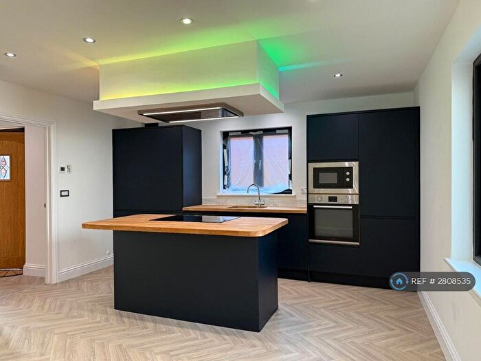 3 Bedroom Detached House To Rent In High St, Maldon, CM9