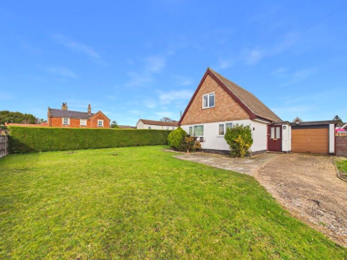 2 Bedroom Detached House For Sale In St Andrews Road, Scole, IP21