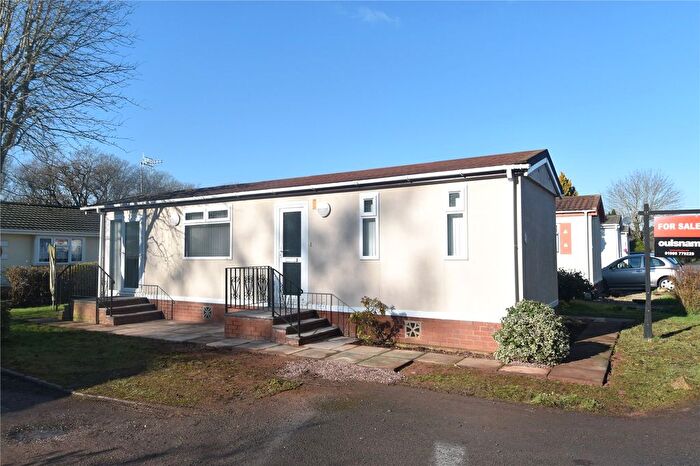 1 Bedroom Park Home For Sale In Doverdale Park Homes, Hampton Lovett, Droitwich, Worcestershire, WR9