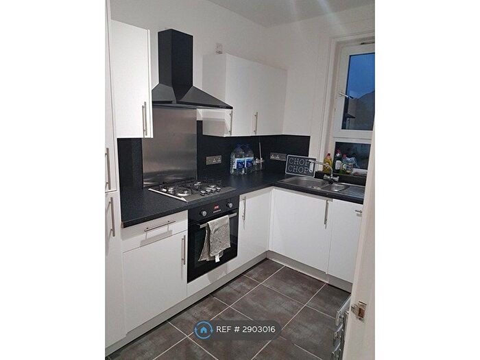 2 Bedroom Flat To Rent In Prestonfield, Edinburgh, EH16
