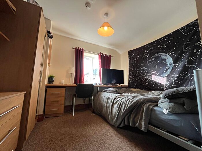6 Bedroom Terraced House To Rent In Flora Street, Cathays, CF24