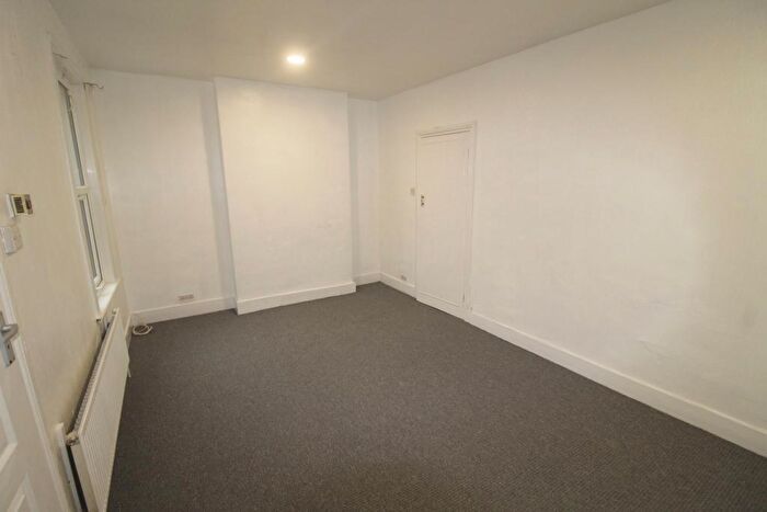1 Bedroom Flat To Rent In Grant Road, Croydon, CR0