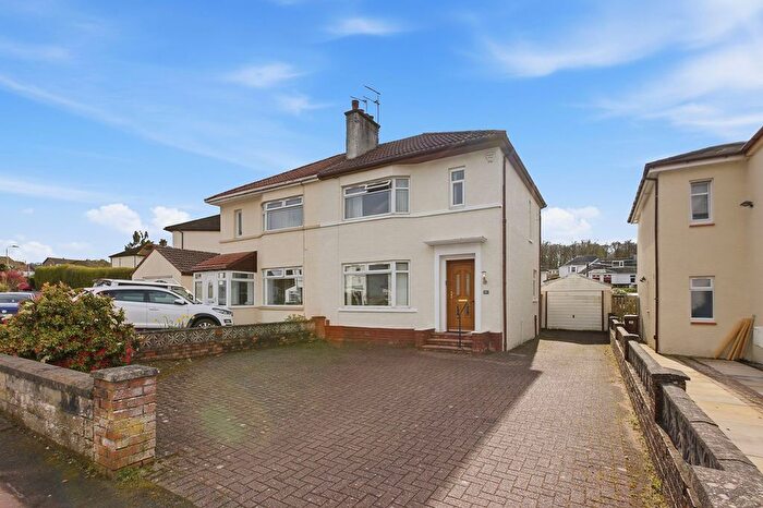 3 Bedroom Semi Detached House For Sale In Douglas Avenue, Elderslie, PA5