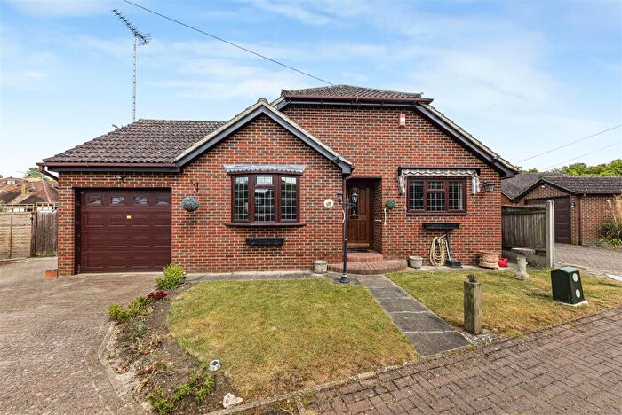 3 Bedroom Detached Bungalow For Sale In Arcadia Road, Istead Rise, DA13