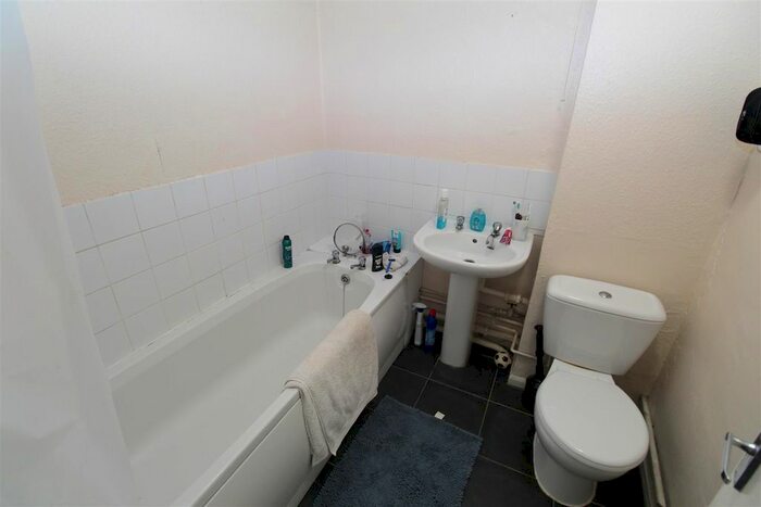 1 Bedroom Flat To Rent In Manchester Road, Ipswich, IP2