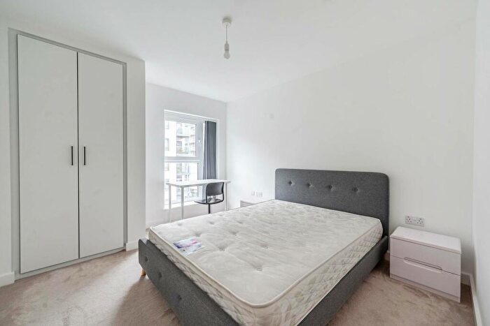 2 Bedroom Flat To Rent In Farington House, Colindale, London, NW9