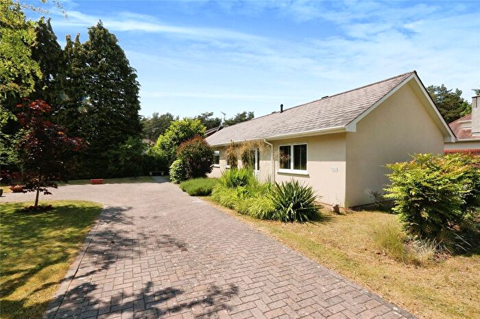 4 Bedroom Bungalow For Sale In Castleman Gardens, Ashley Heath, Ringwood, BH24