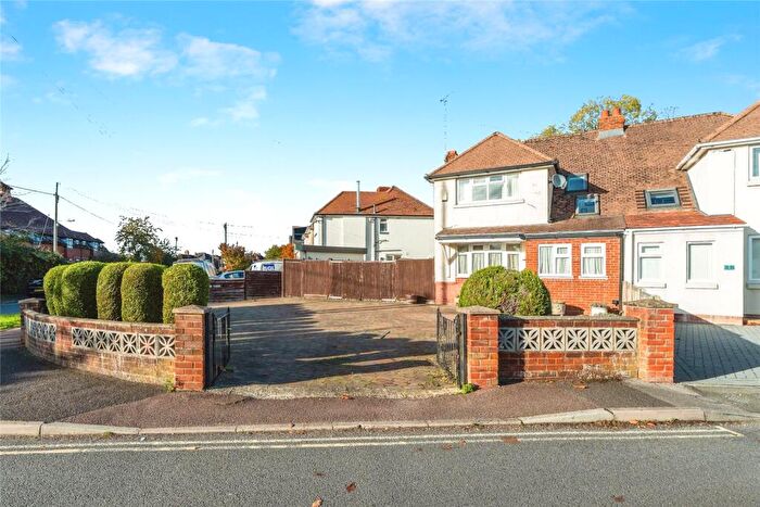 2 Bedroom Semi-Detached House For Sale In Testwood Lane, Totton, Southampton, Hampshire, SO40
