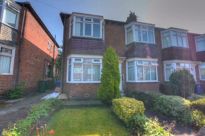 2 Bedroom Flat To Rent In Angerton Gardens, Fenham, Newcastle Upon Tyne, NE5