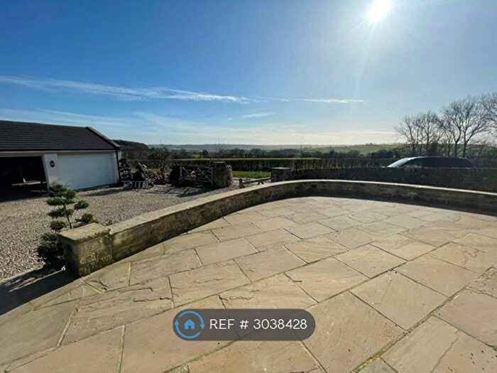 4 Bedroom Semi-Detached House To Rent In Swindon Bank, Harrogate, HG3