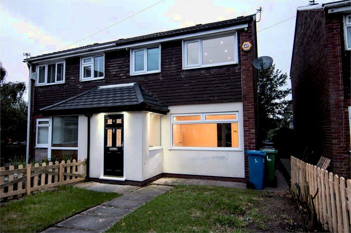 3 Bedroom Semi-Detached House To Rent In Bosworth Close, Whitefield, Manchester, M45