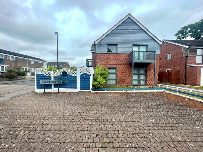 4 Bedroom Detached House To Rent In Burtons Park Road, Birmingham, B36