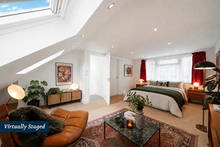4 Bedroom Terraced House For Sale In Ballards Road, Willesden Green, NW2