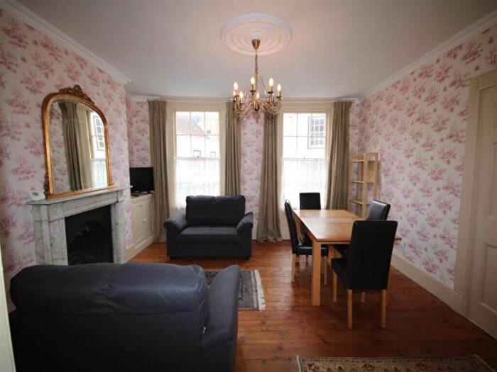 2 Bedroom House To Rent In Sun Street, Canterbury, Kent, CT1
