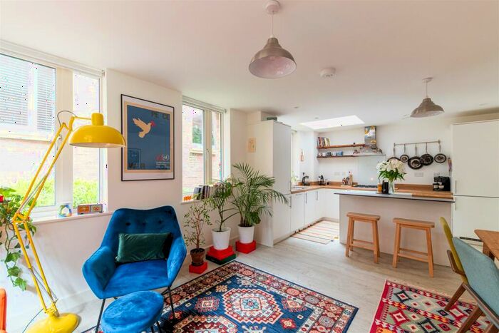 2 Bedroom Town House To Rent In Maling Terrace, Ouseburn, Newcastle Upon Tyne, NE6