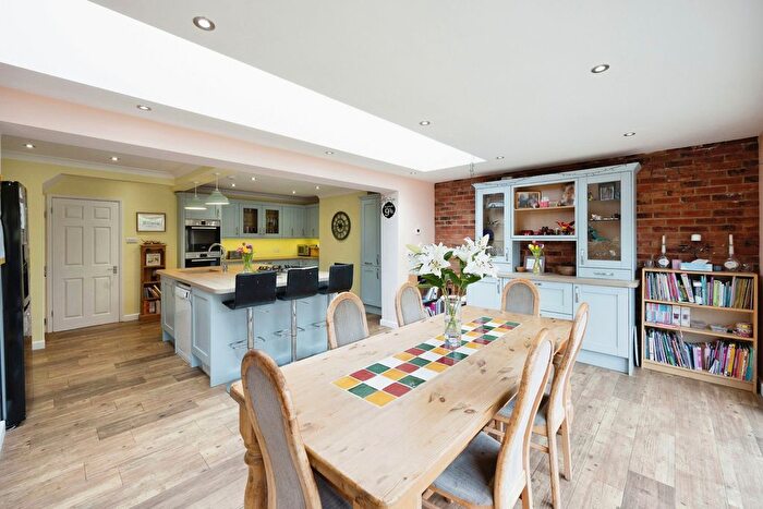 4 Bedroom Semi-Detached House For Sale In Canterbury Road, Kent, TN25