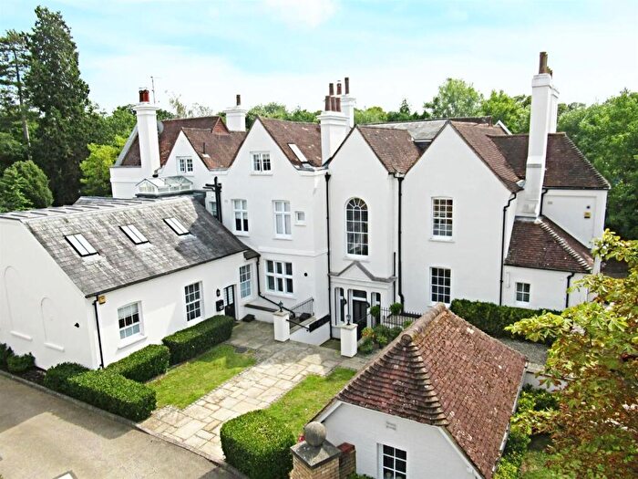 2 Bedroom Flat For Sale In Sacombe Mews, Bragbury End, SG2