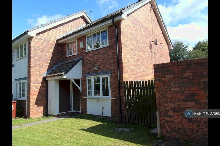 3 Bedroom Semi-Detached House To Rent In Whitworth Lane, Manchester, M14