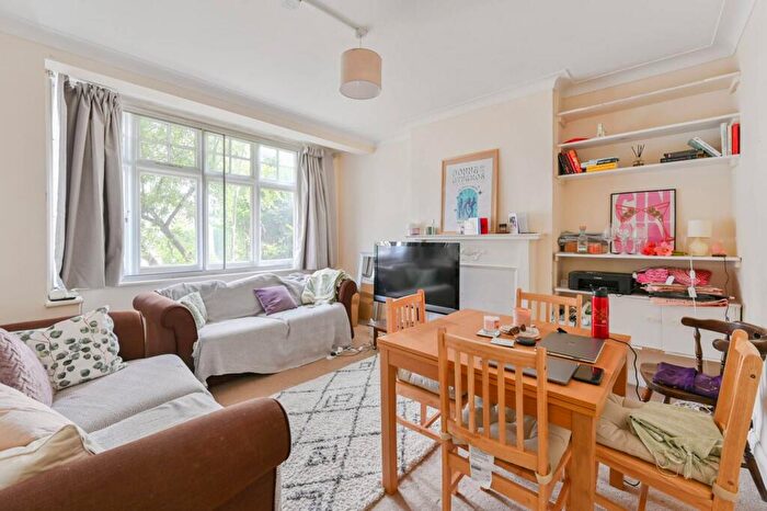 4 Bedroom House To Rent In Queensville Road, Balham, London, SW12