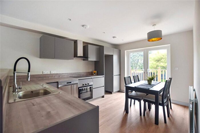 3 Bedroom Bungalow To Rent In Stansted Crescent, Bexley, Kent, DA5