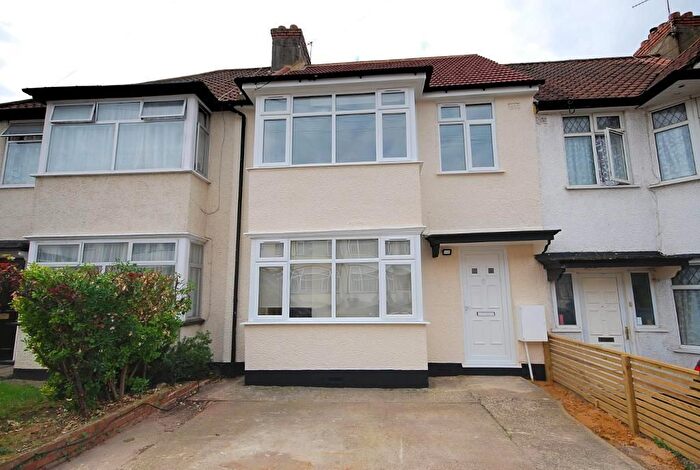 4 Bedroom Terraced House To Rent In Woodside Close, Wembley, HA0