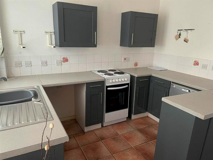 1 Bedroom Flat To Rent In Wordsworth Close, Tipton, DY4