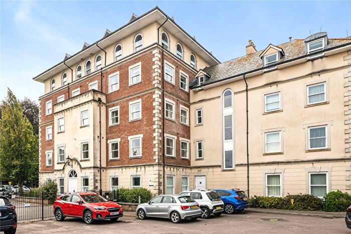 1 Bedroom Flat For Sale In Somerleigh Road, Dorchester, Dorset, DT1