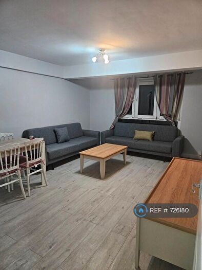 2 Bedroom Flat To Rent In London, London, E15