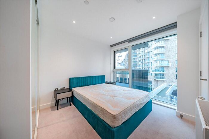 2 Bedroom Apartment To Rent In Henley Cross, London, SE3