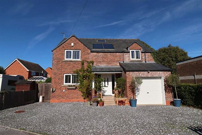 4 Bedroom Detached House For Sale In Station Road, Rawcliffe, DN14
