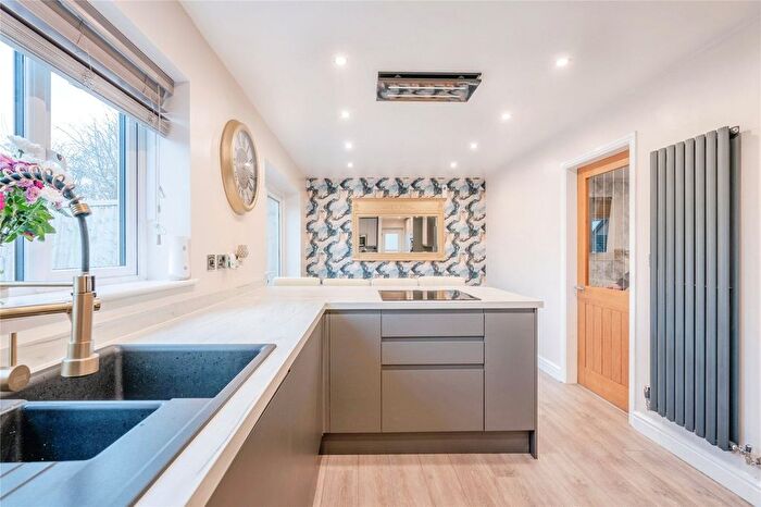 4 Bedroom Detached House For Sale In Town Hill Bank, Padiham, Burnley, Lancashire, BB12