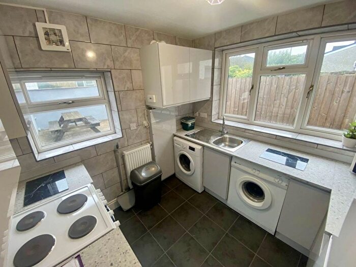 4 Bedroom Property To Rent In Argyle Street, Sandfields, City Centre, Swansea, SA1