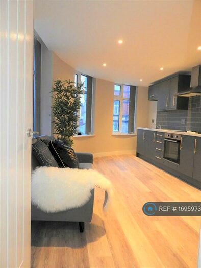 1 Bedroom Flat To Rent In Silver Street, Doncaster, DN1