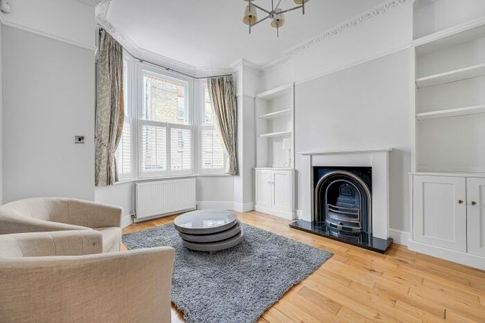 4 Bedroom Flat To Rent In Lettice Street, London, SW6