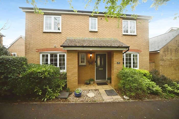 4 Bedroom Detached House For Sale In Kingswood Road, Crewkerne, TA18